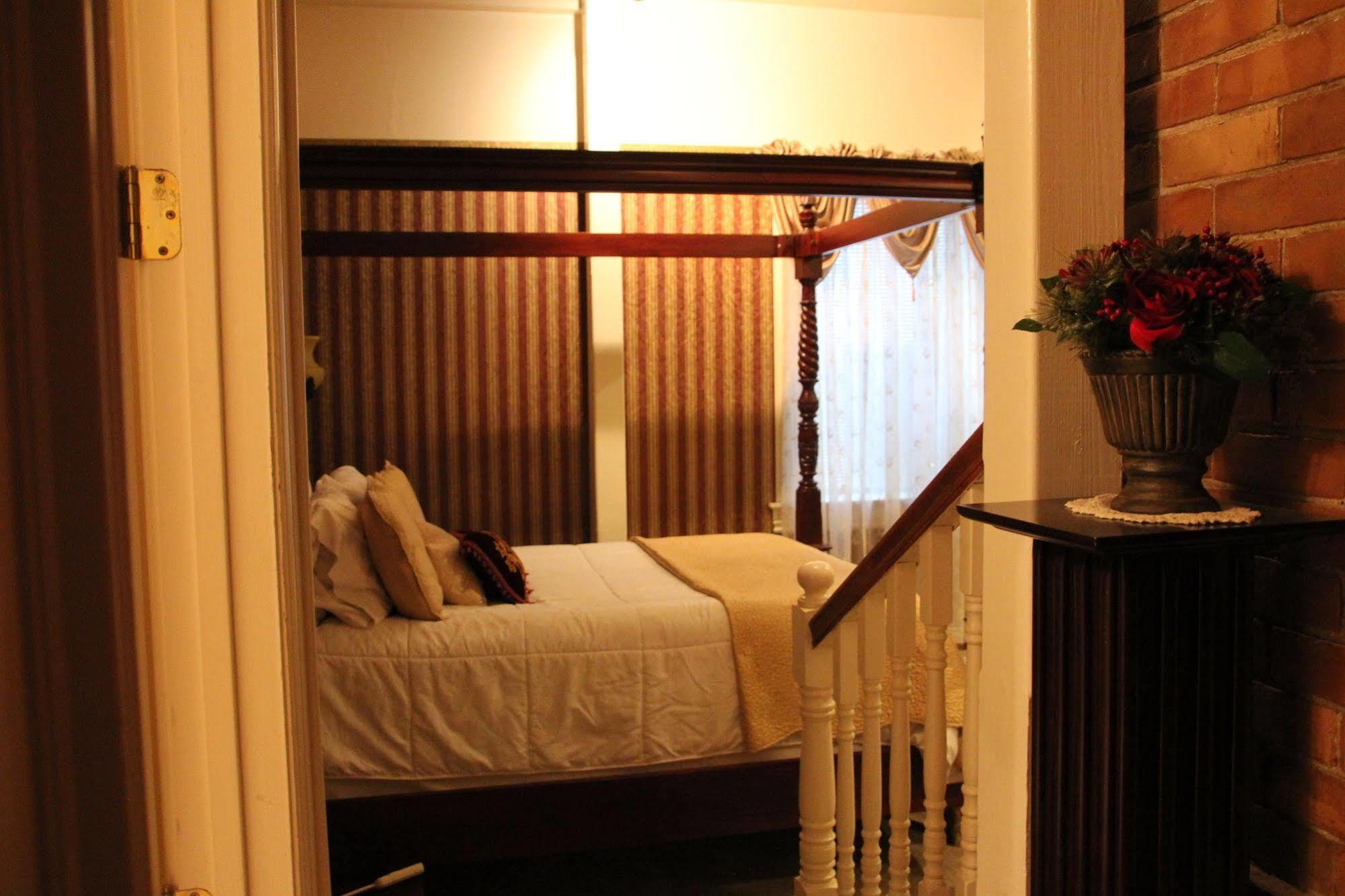 Hines Mansion Bed and Breakfast Provo Buitenkant foto